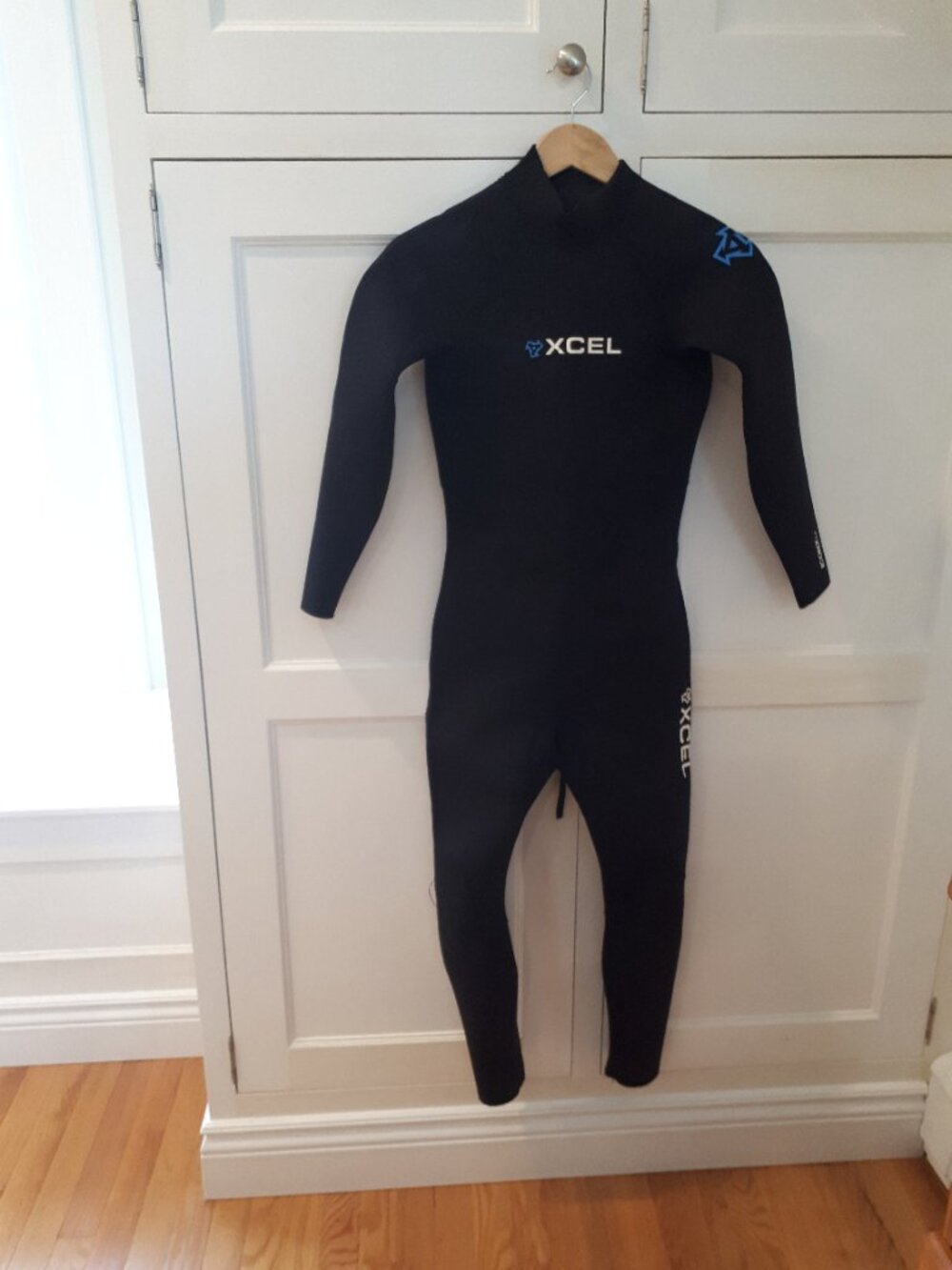 Atlantic ocean approved Xcel wet suit. Size 12 youth